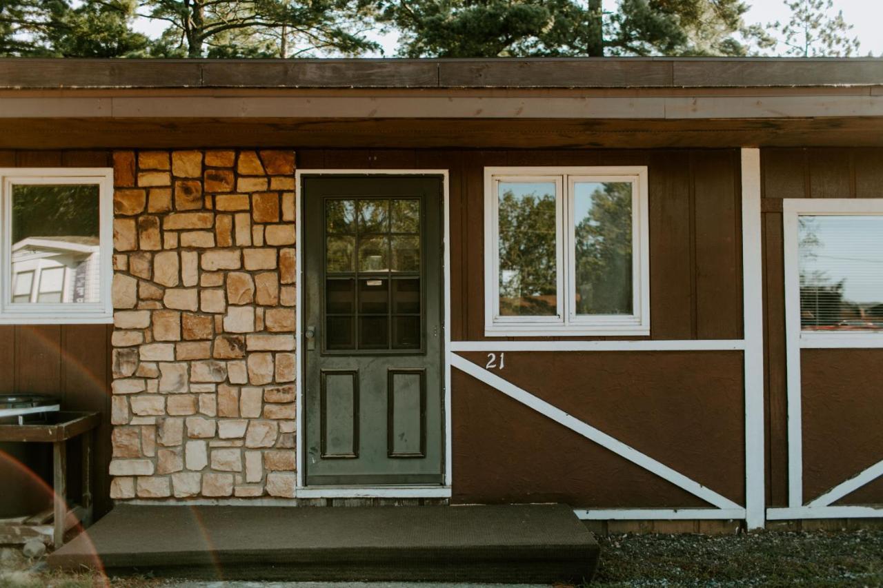 Silver Rapids Lodge & Campground Ely Exterior photo